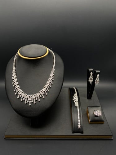 عقد كامل من الزراكوان