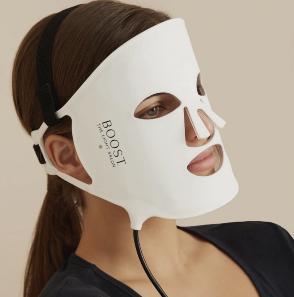 THE LIGHT SALON BOOST LED mask OTAD