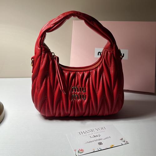 شنطة miumiu. 11*22