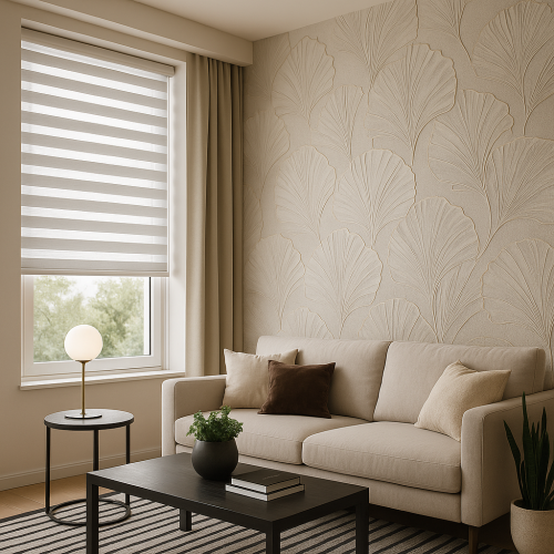 تفاصيل صغيرة تصنع الفرق: كيف تكتمل أناقة منزلك بورق الجدران والستائر؟