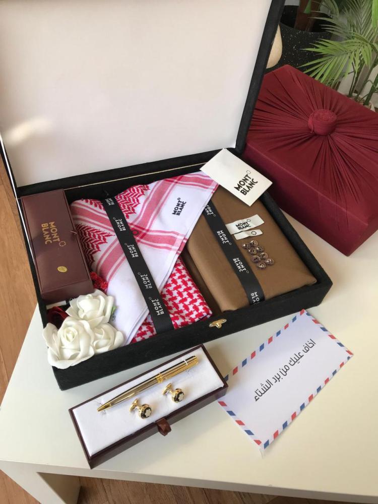 هدية شتوية رجالي قماش مع شماغ وكبك وقلم مع تغليف مميز