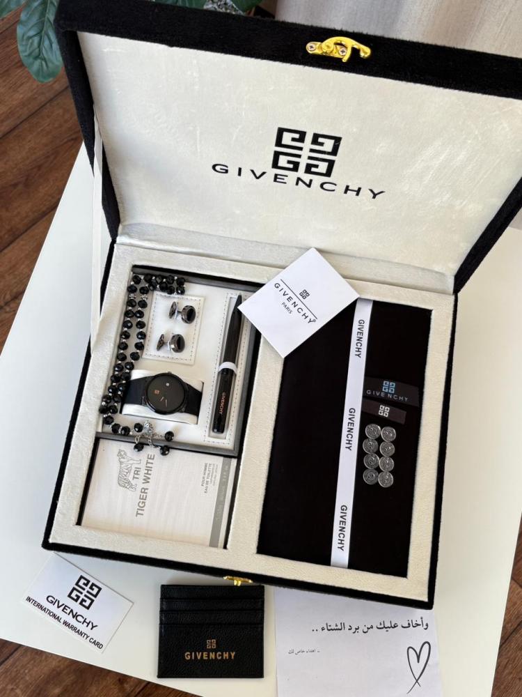 بوكس إهداء رجالي فاخر بتفاصيل أنيقة وجودة عالية