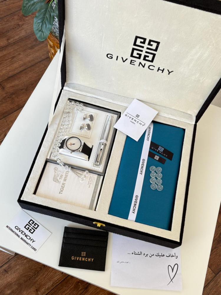 بوكس إهداء رجالي فاخر بتفاصيل أنيقة وجودة عالية