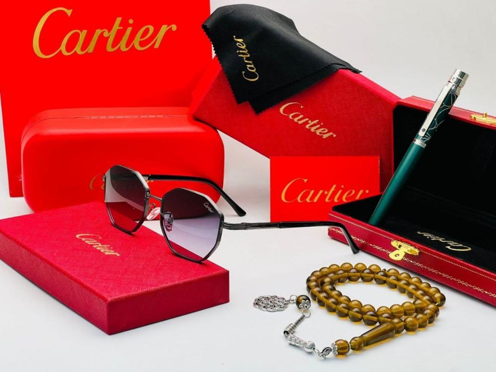 هدية فخمة نظارة مع قلم من كارتير مع سبحة مميزة  وتغليف انيق