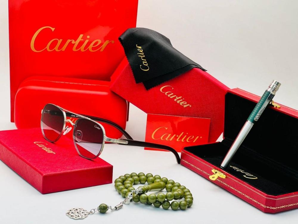 هدية فخمة نظارة مع قلم من كارتير مع سبحة مميزة  وتغليف انيق