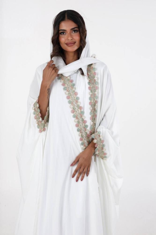 عباية بشت ابيض