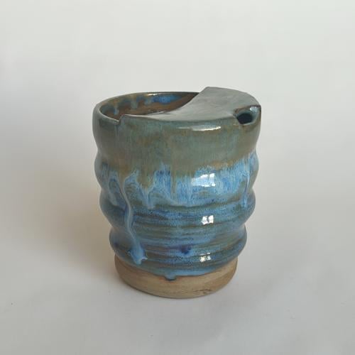 كوب مموج بفتحه للشرب travel mug