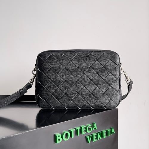 بوتيقا intrecciato bag مقاس 29cm