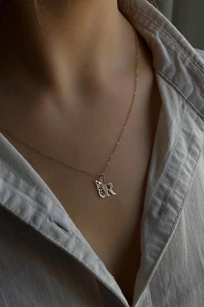 سلسال حرف وفراشة حسب الطلب