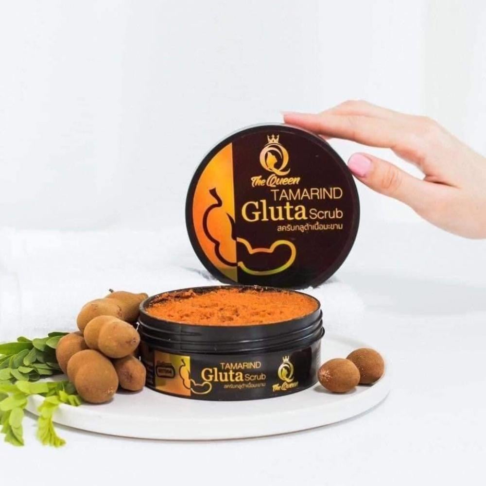 دلكة ومقشر ذا كوين بالتمر الهندي والجلوتاثيون The Queen Tamarind Gluta Scrub