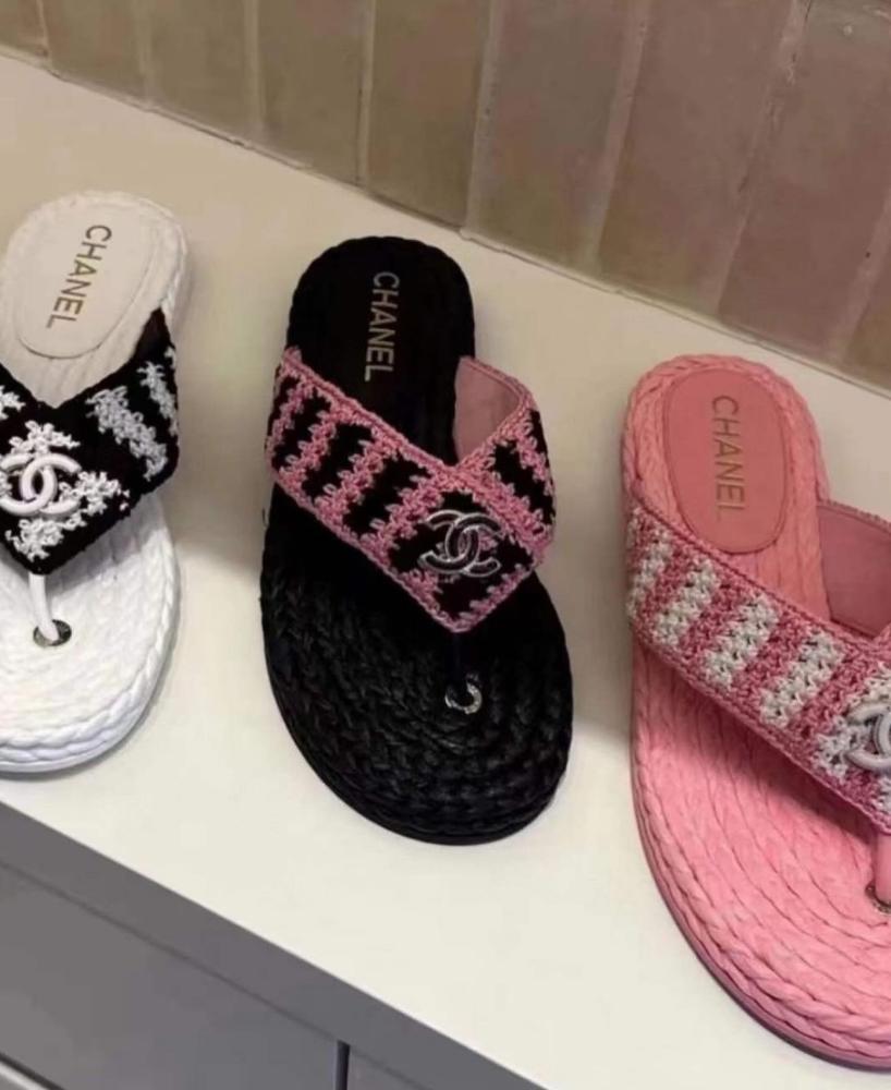 2024 Chanel White Pink Crochet Toe Slippers - TEBOUGIE