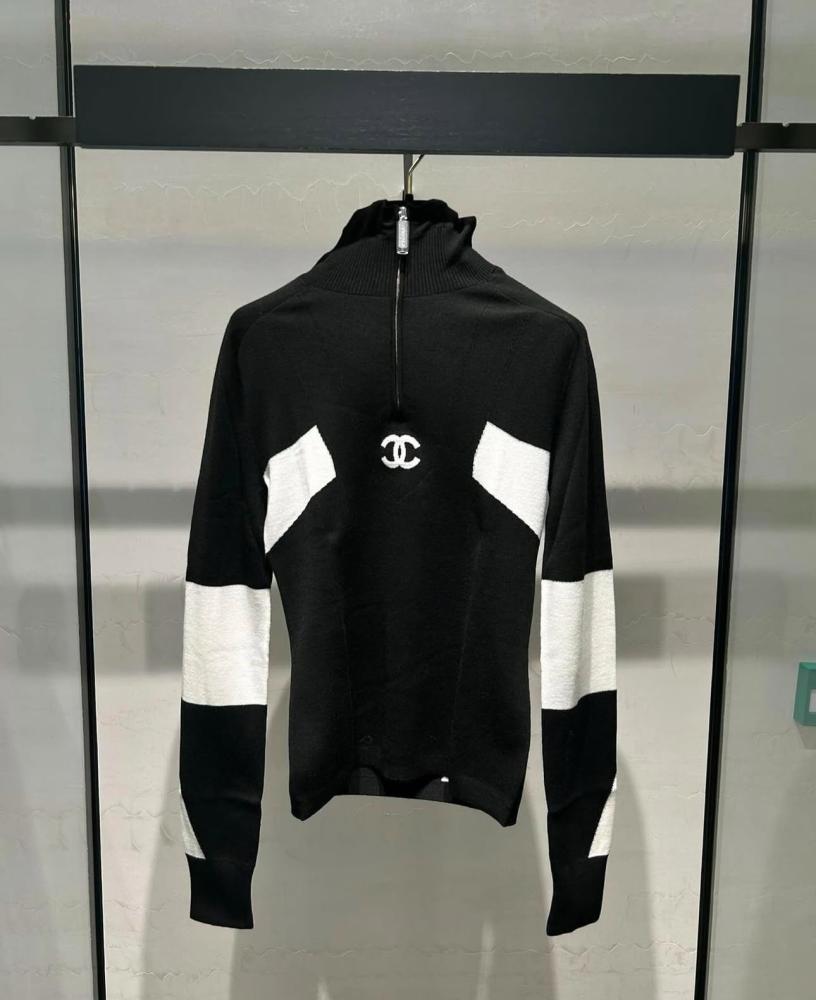 Chanel Black Winter Ski Sweater - TEBOUGIE Chanel Black Winter Ski Sweater - TEBOUGIE