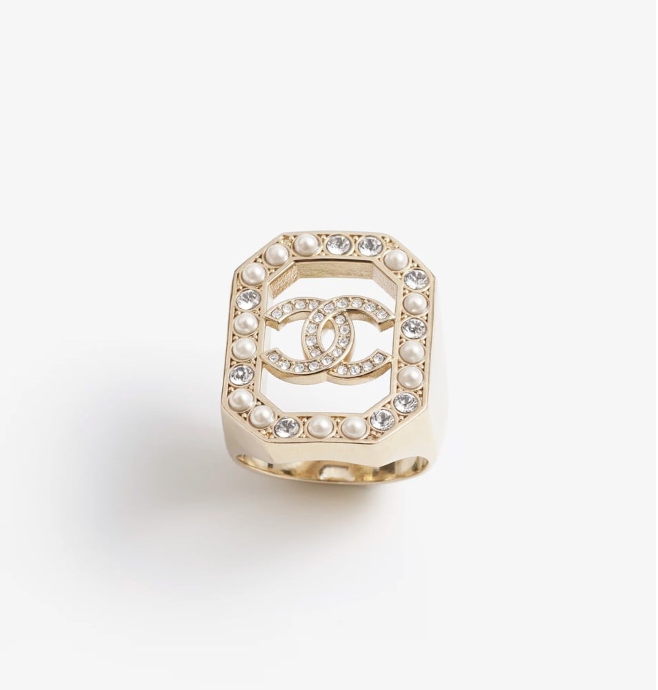 【2025新作】大人気♪ CHANEL リング CCロゴ ココ クラッシュ - ファイン ジュエリー | CHANEL シャネル