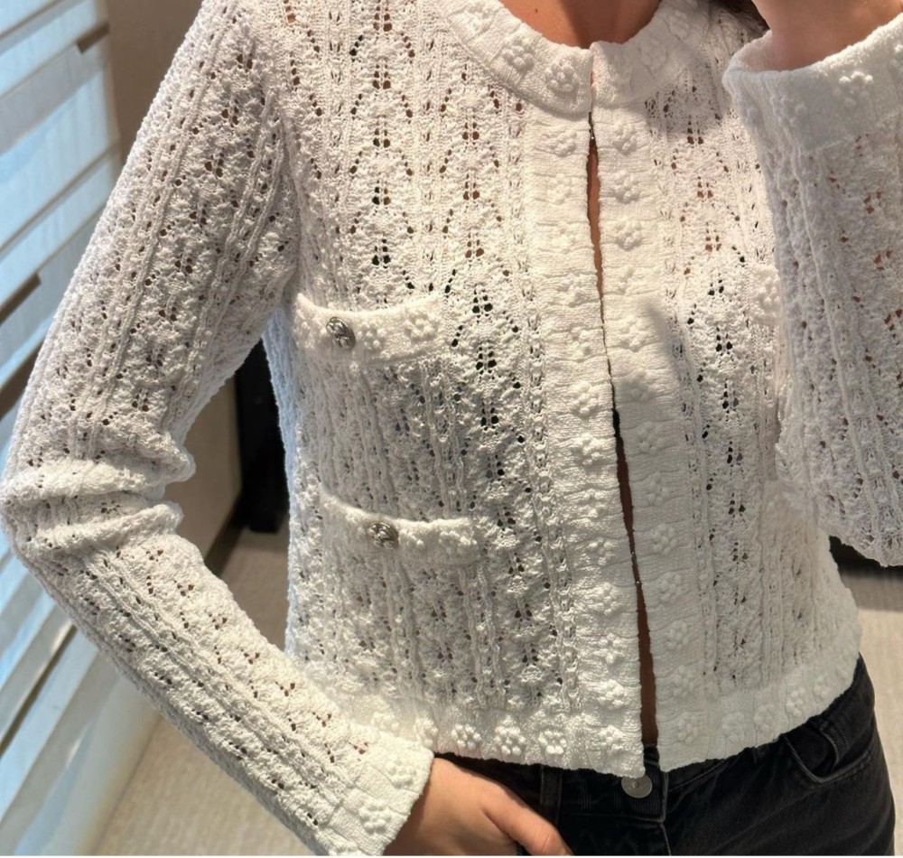Chanel white cardigan deals