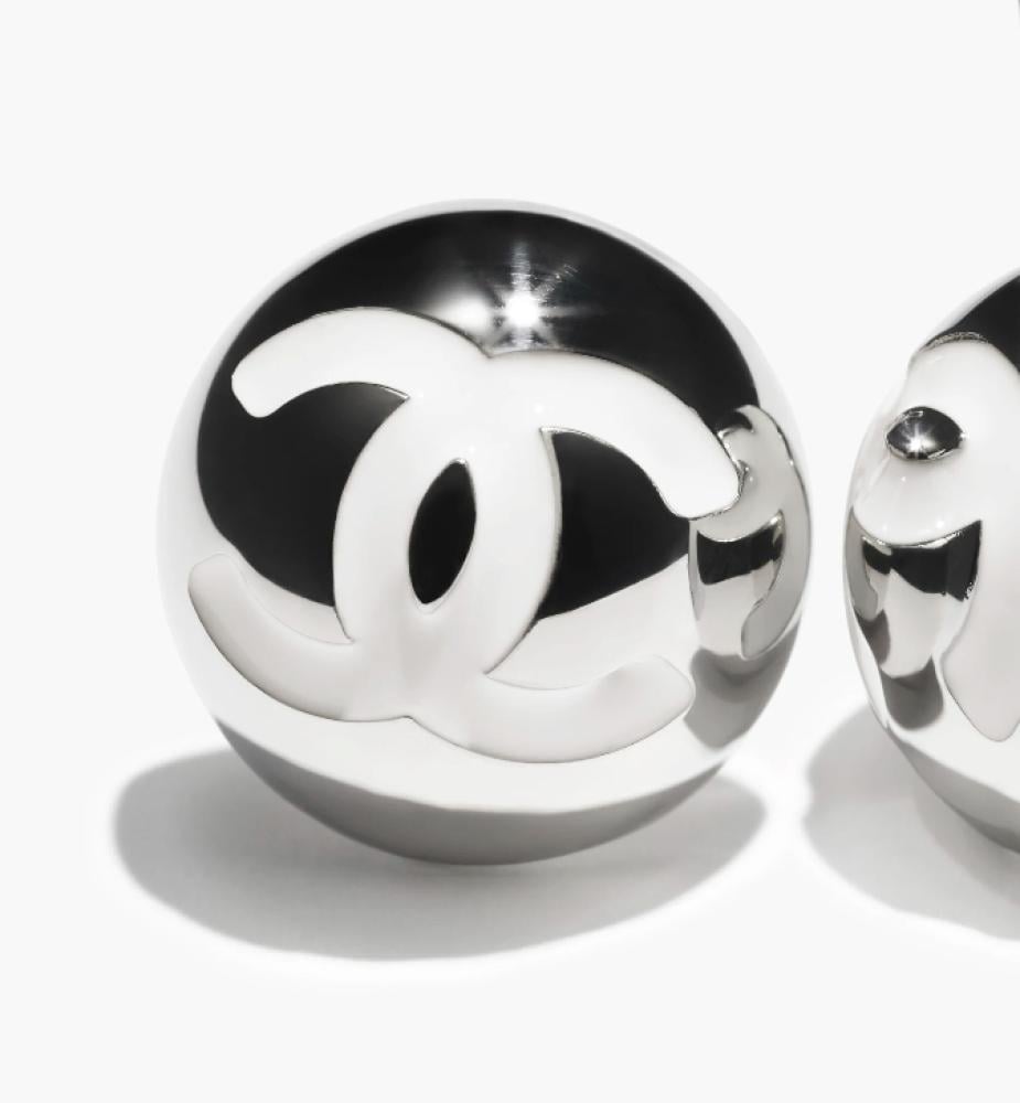 ピアス CHANEL STUD EARRINGS CRUISE 2024/2025 Chanel Cruise 2025 Stud Earrings | TikTok
