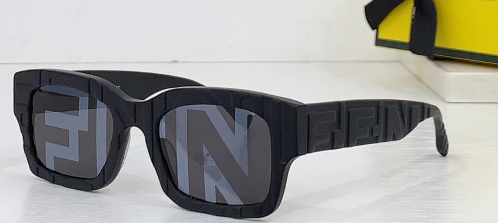 FENDI サングラス