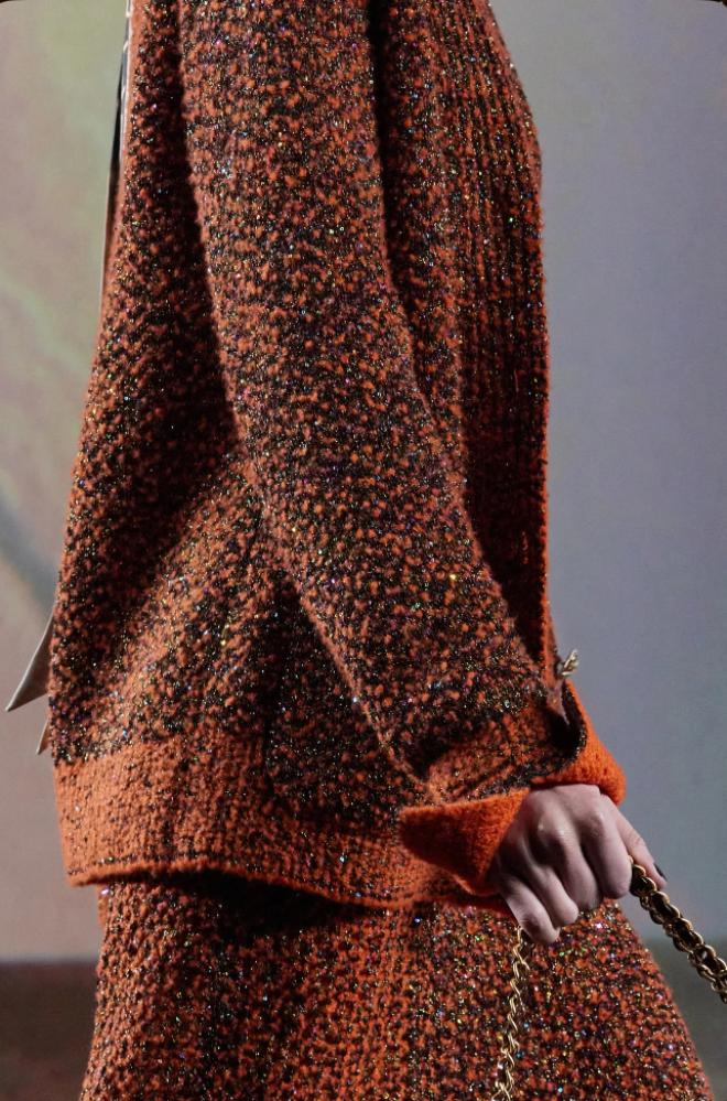Shiny Orange Chanel 2024 フランス製　ニット　ブラウン 40 パンツ BOUTIQUE CHANEL Cashmere TEBOUGIE - Cardigan パンツ