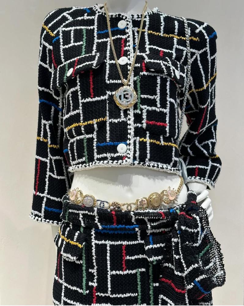 【スタイリッシュな黒♪】CHANEL 2025 ココビーチ ジャケット hq720.jpg?sqp=-