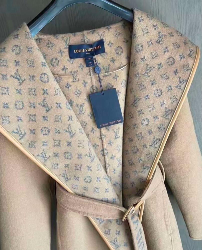 美品未使用【LOUIS VUITTON】ネクタイ CRAV ECU BEIGE Louis Vuitton, Maxi pochette accessoires in beige - Unique