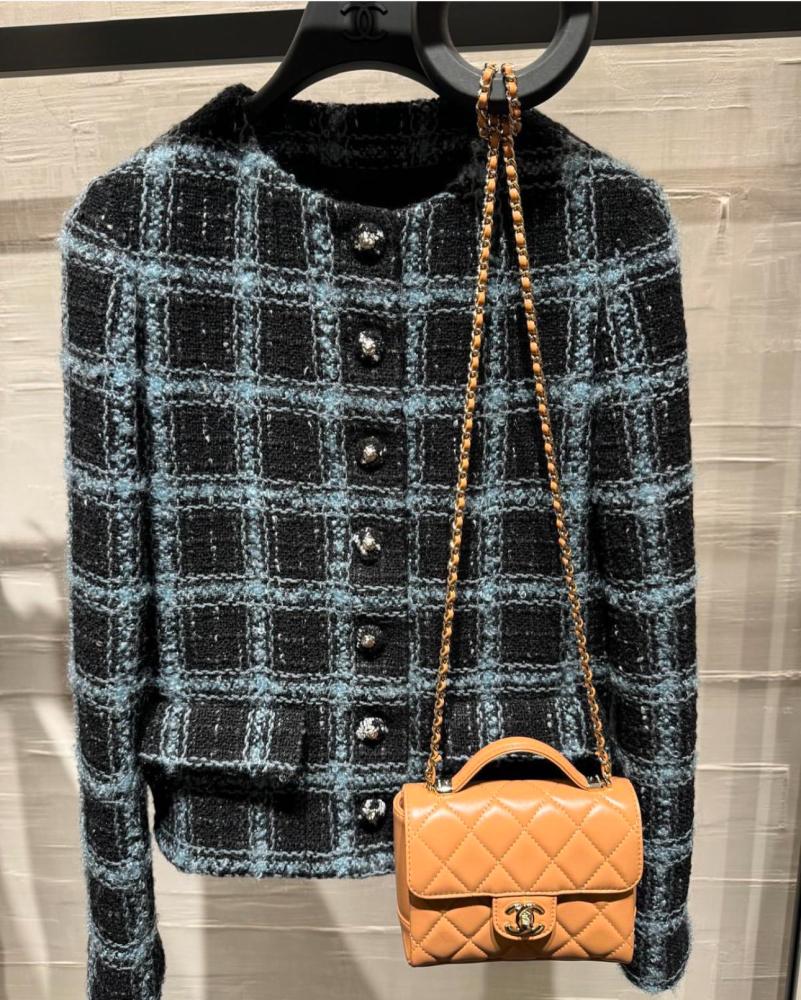 2024 Chanel Jacket Wool Tweed Jacket Black Blue Grey - TEBOUGIE