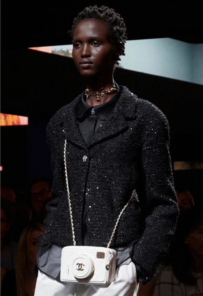 シェリエGlitter tweed jacket Black美品 シェリエGlitter tweed jacket Black美品 - メルカリ