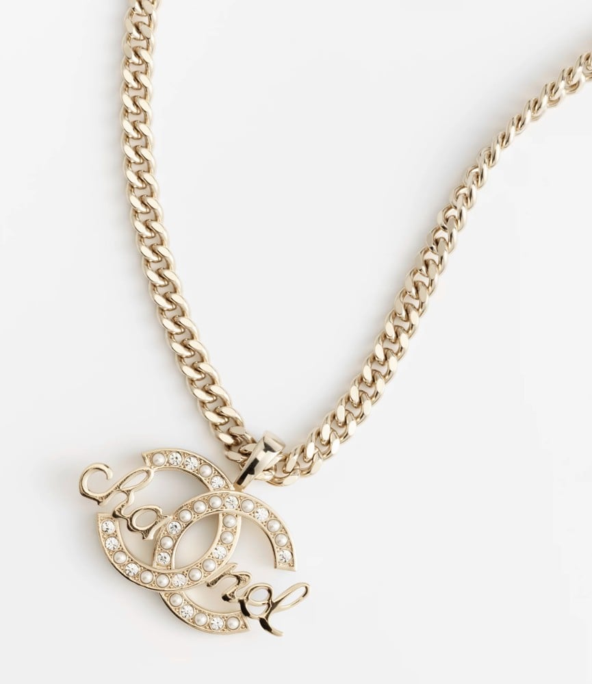 Chanel Pendant top w/o chain