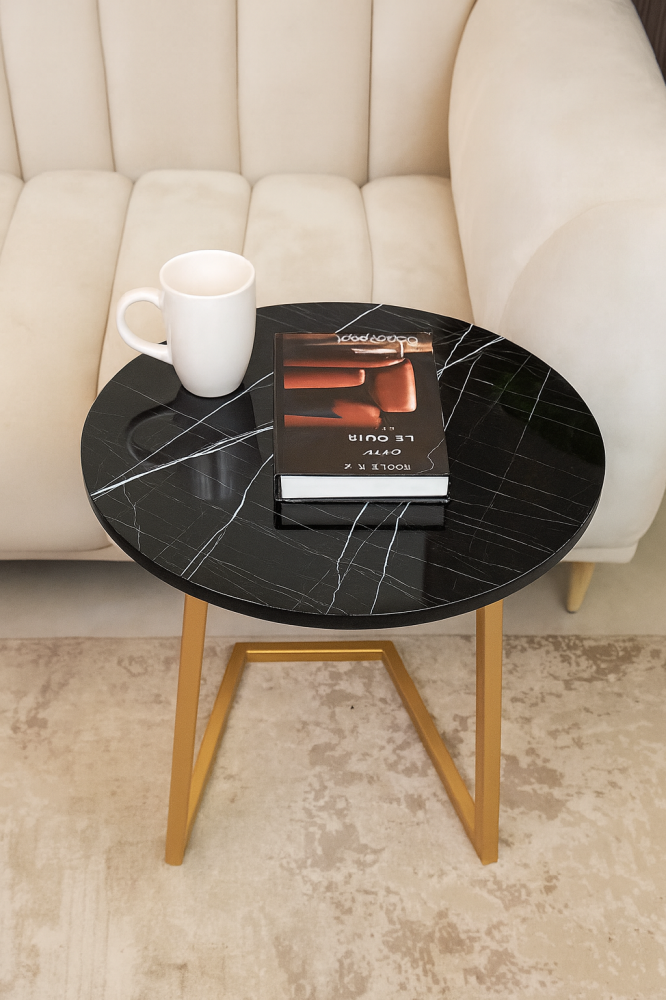 طاولة خدمة  بتصميم عصري وخامة فاخرة