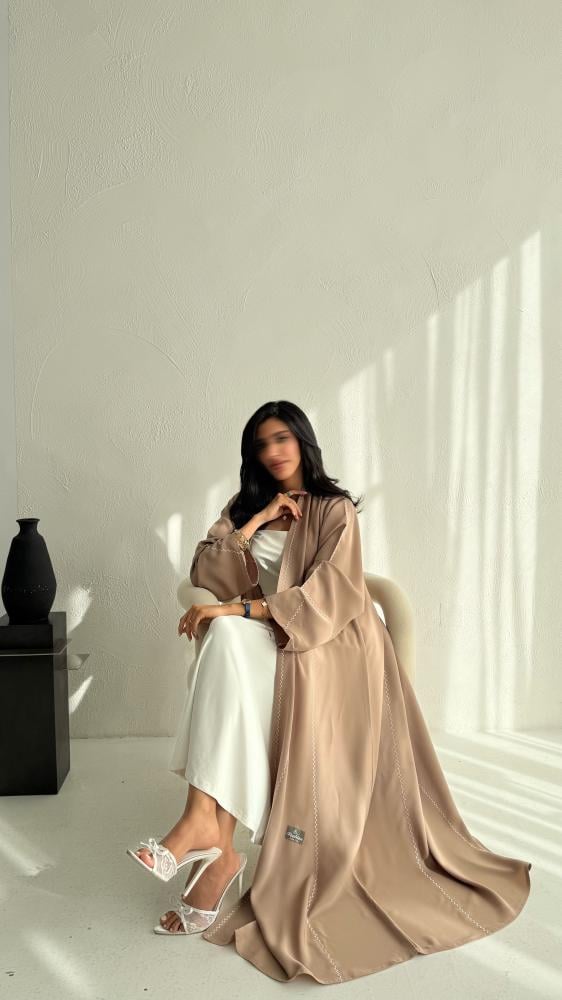 عباية كوبرا بنص كلوش ب – ألوان متعددة وأناقة متجدد