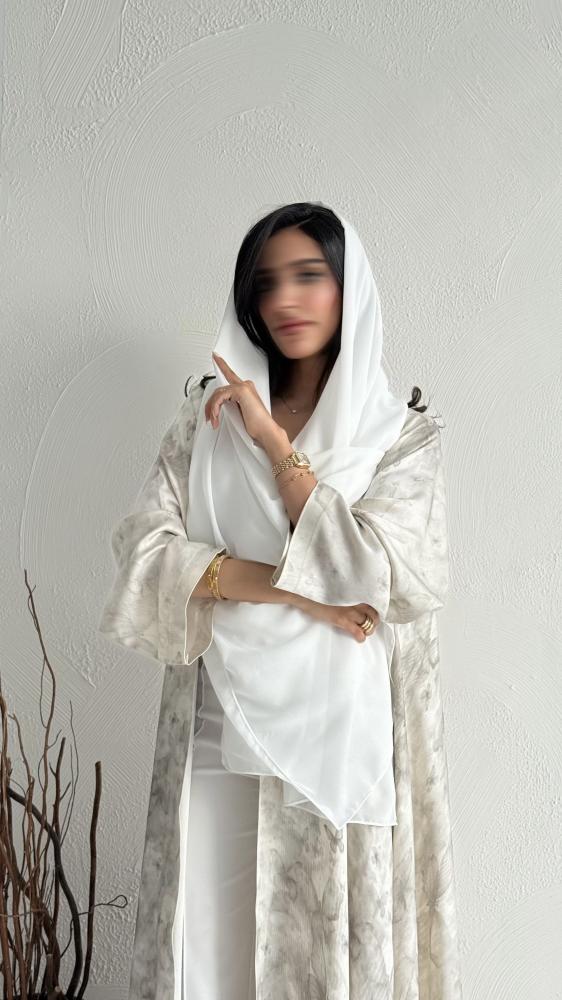 عبايات فاخرة من قماش جاكار بارد– تصميم دبل كلوش بطابع عصري أنيق