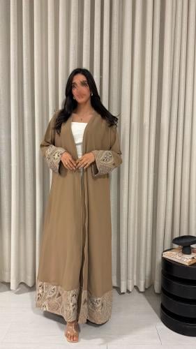 عباية نصف كلوش من قماش السهم الذهبي بني بتطريز فاخ...