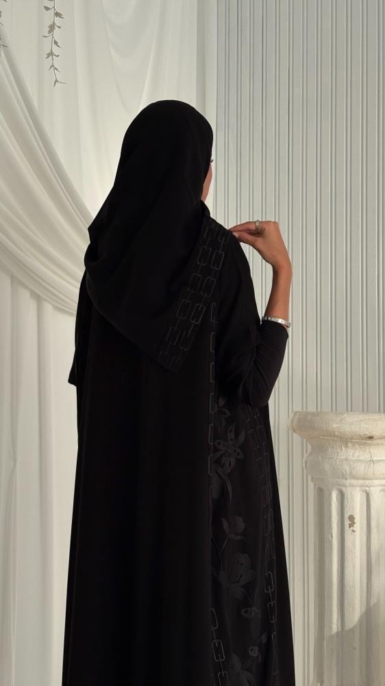 عباية ملكية كورية مطرزة من الجوانب أ- والاكمام سترتش نص كلوش