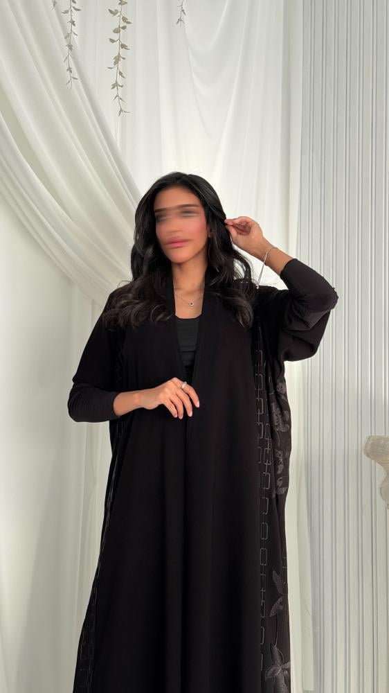 عباية ملكية كورية مطرزة من الجوانب أ- والاكمام سترتش نص كلوش