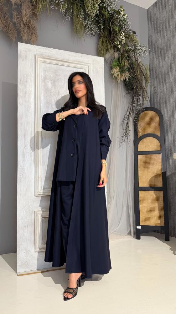 عباية ثلاث قطع بكريب بارد ك – قصّة نص كلوش بأناقة متجددة