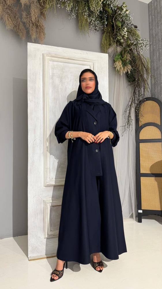 عباية ثلاث قطع بكريب بارد ك – قصّة نص كلوش بأناقة متجددة