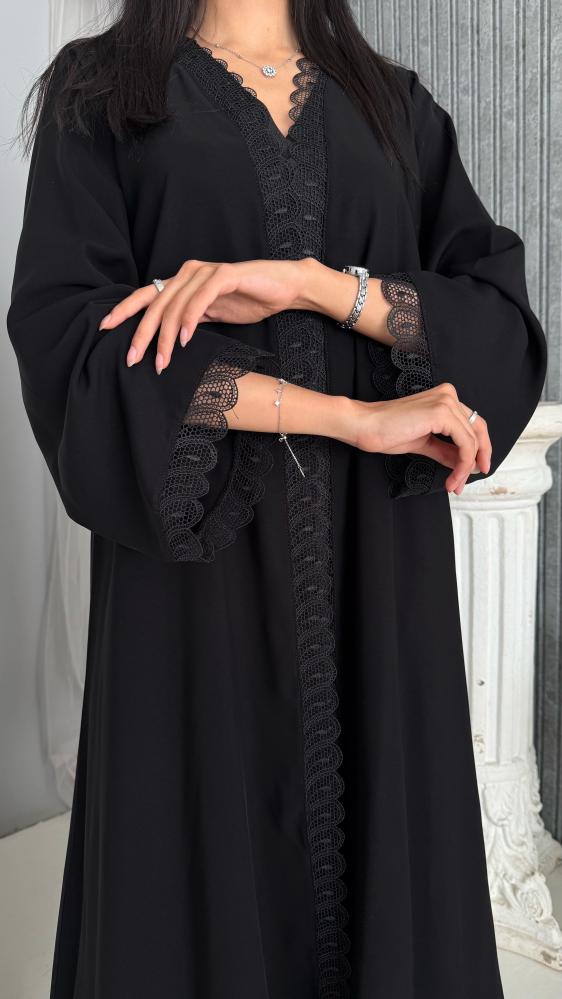 عباية صيفية من قماش كوبرا – نص كلوش بتصميم أنيق