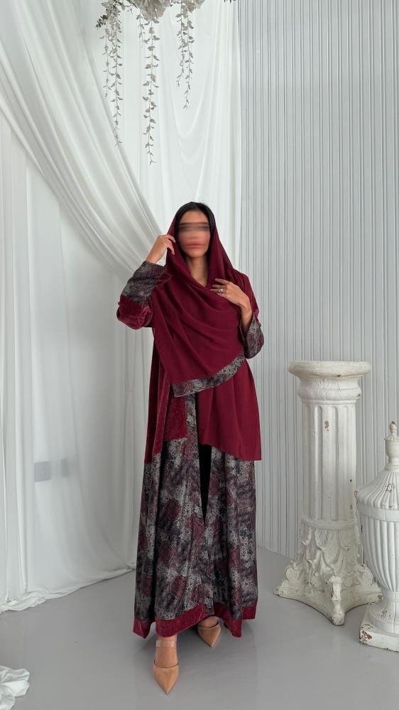 عباية مخمل قطيفة بتصميم نص كلوش ع– بخمس تشكيلات أنيقة