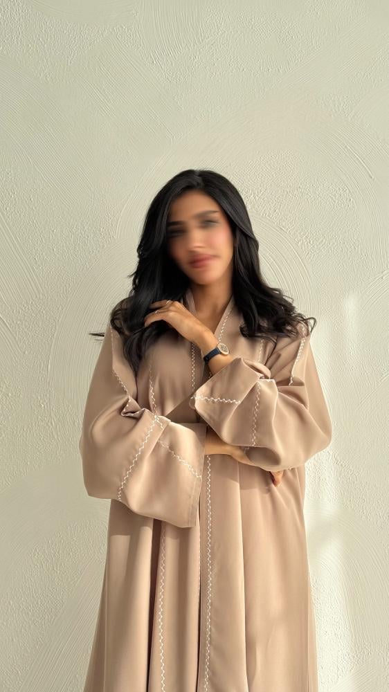 عباية كوبرا بنص كلوش ب – ألوان متعددة وأناقة متجدد