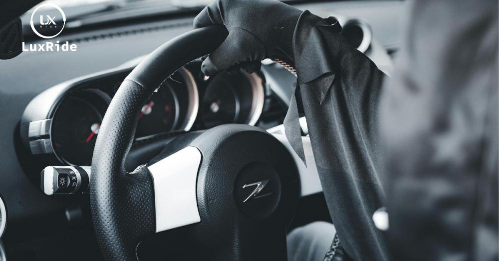لماذا تحتاج قفازات القيادة؟ 5 أسباب تجعلك تفكر في اقتنائها