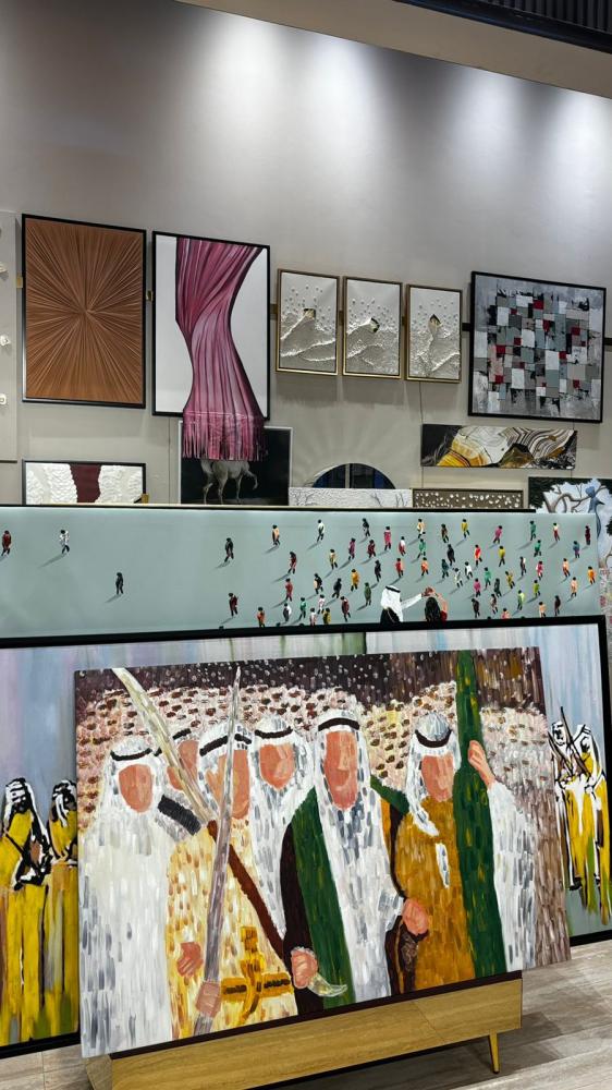 لوحة قماشية فخمة بتصميم فن شعبي -رسم يدوي