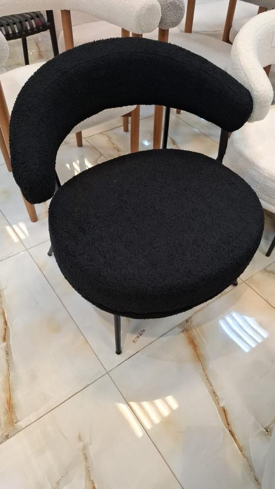 كرسي بوكليه تصميم فاخر لون أسود