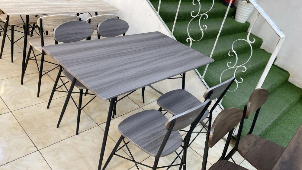 طاولة طعام خشب 4 كرسي لون رمادي