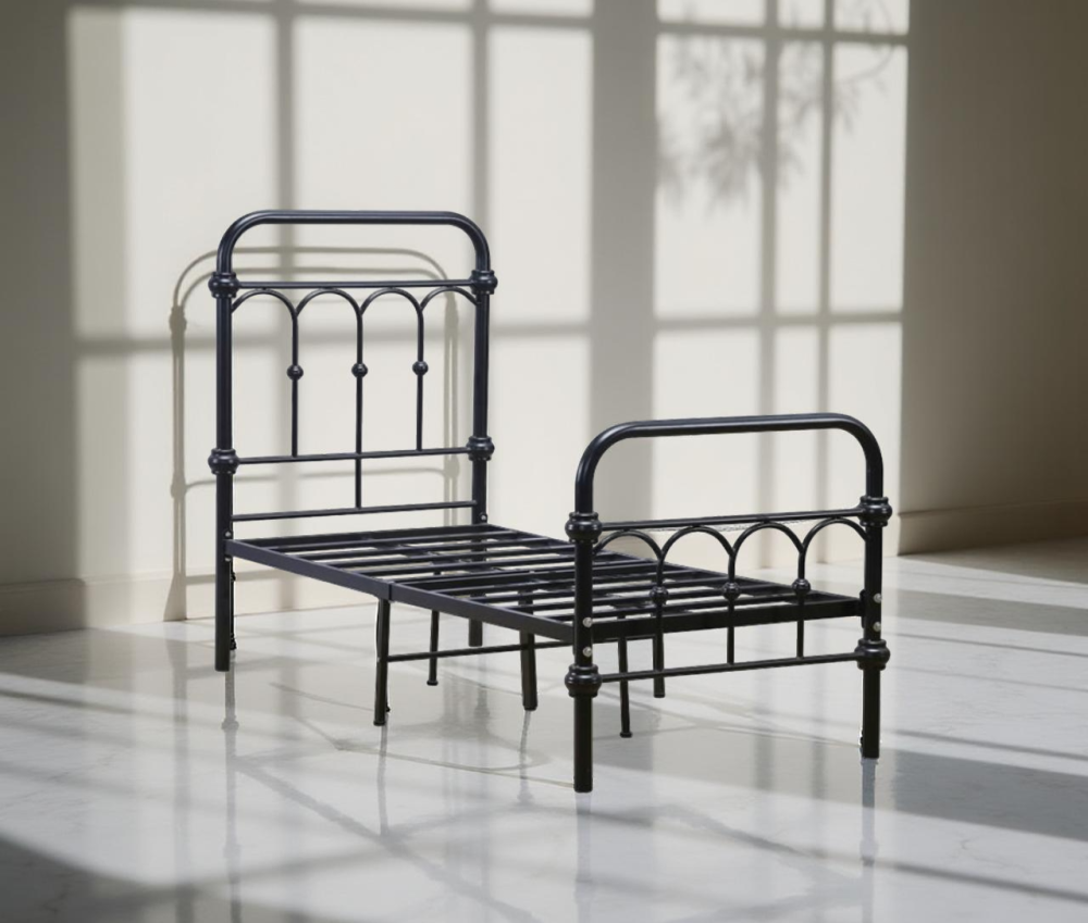 سرير حديد للأطفال عالي الجودة - لون أسود - مقاس 80*170