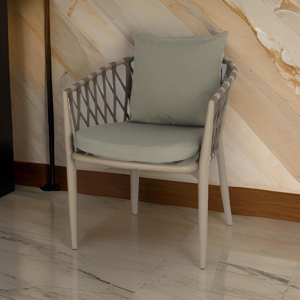 كرسي مفرد مع لباد