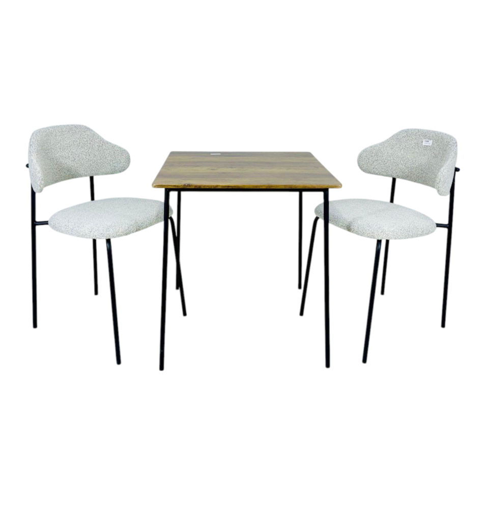 2 كرسي و طاولة لون رمادي فاتح