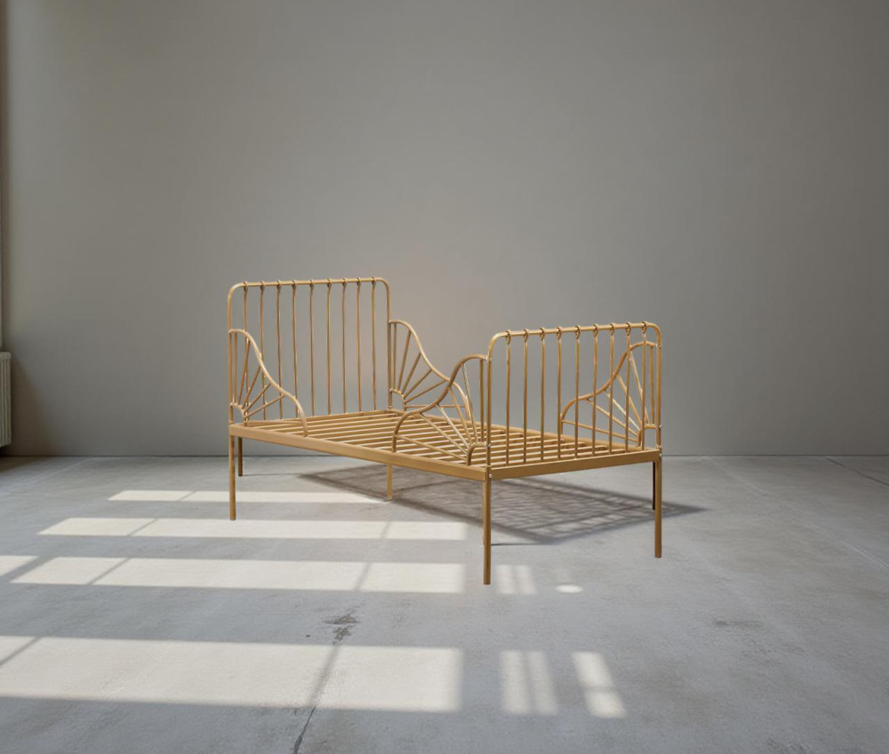 سرير حديد للأطفال عالي الجودة - لون ذهبي - مقاس 80*170