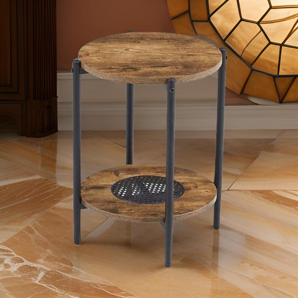 طاولة جانبية مودرن مع رف خشبي وراتان