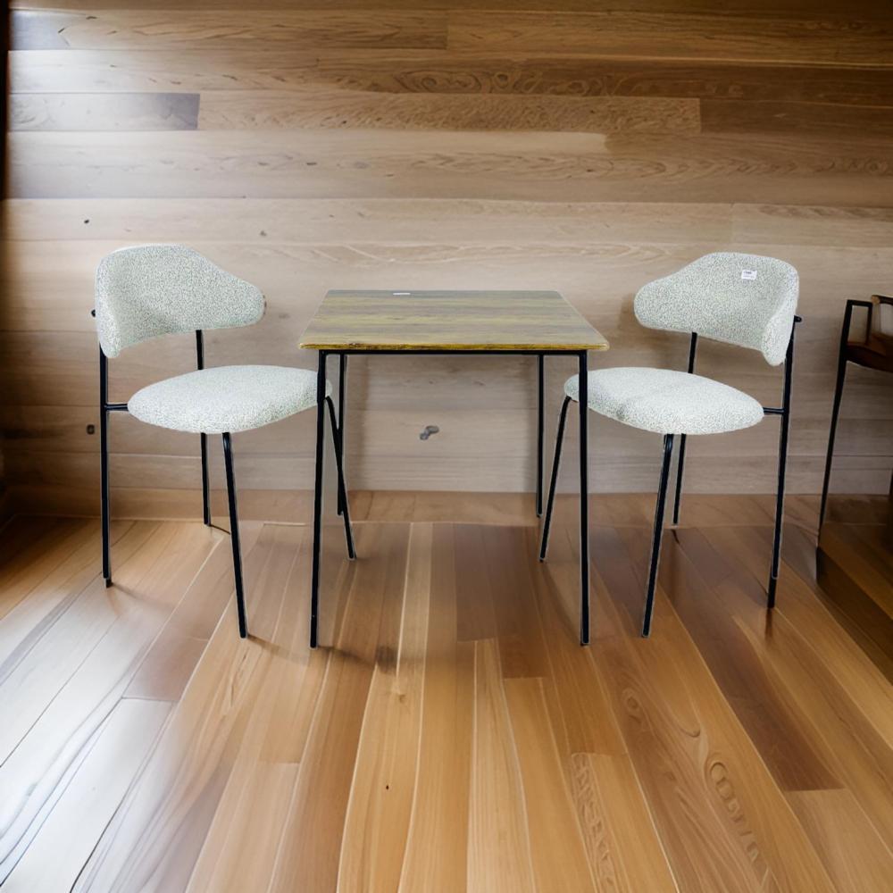 2 كرسي و طاولة لون رمادي فاتح