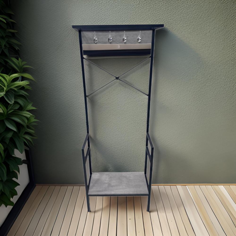 علاق ملابس مودرن بألوان متعددة