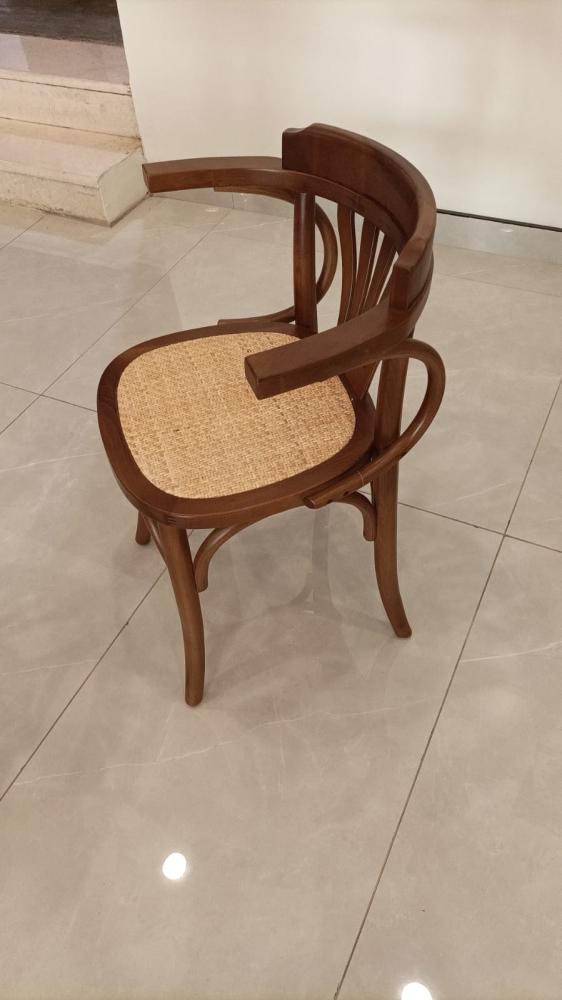 كرسي خشب طبيعي عالي الجودة لون بني