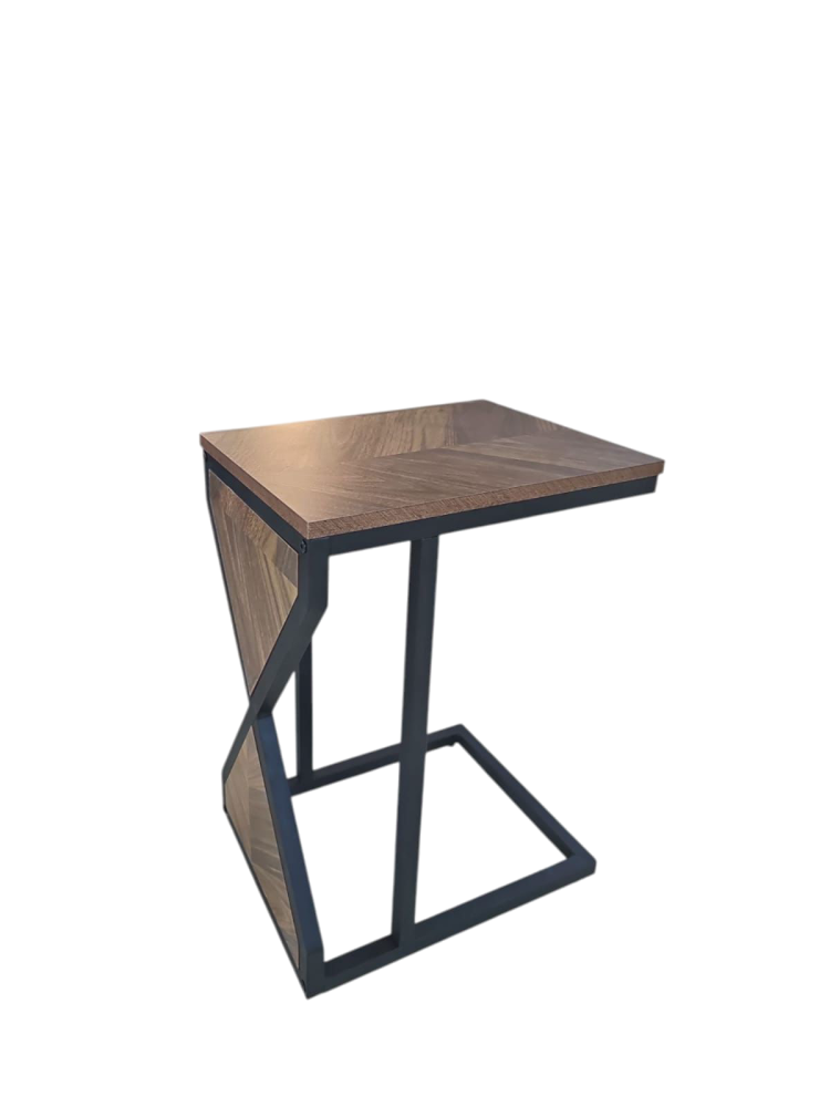 طاولة جانبية لون بني مخطط